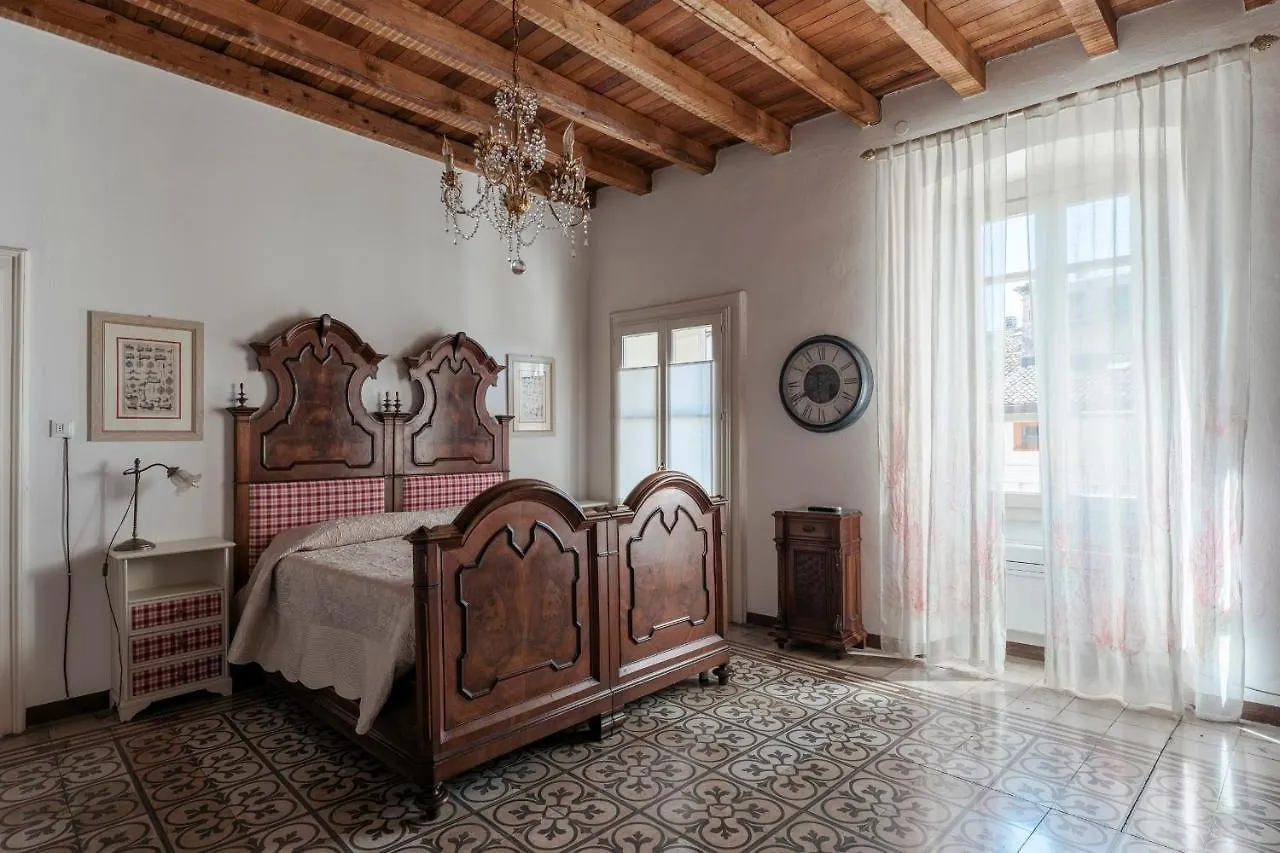Al Duomo Apartman Lonato 0*,  Olaszország