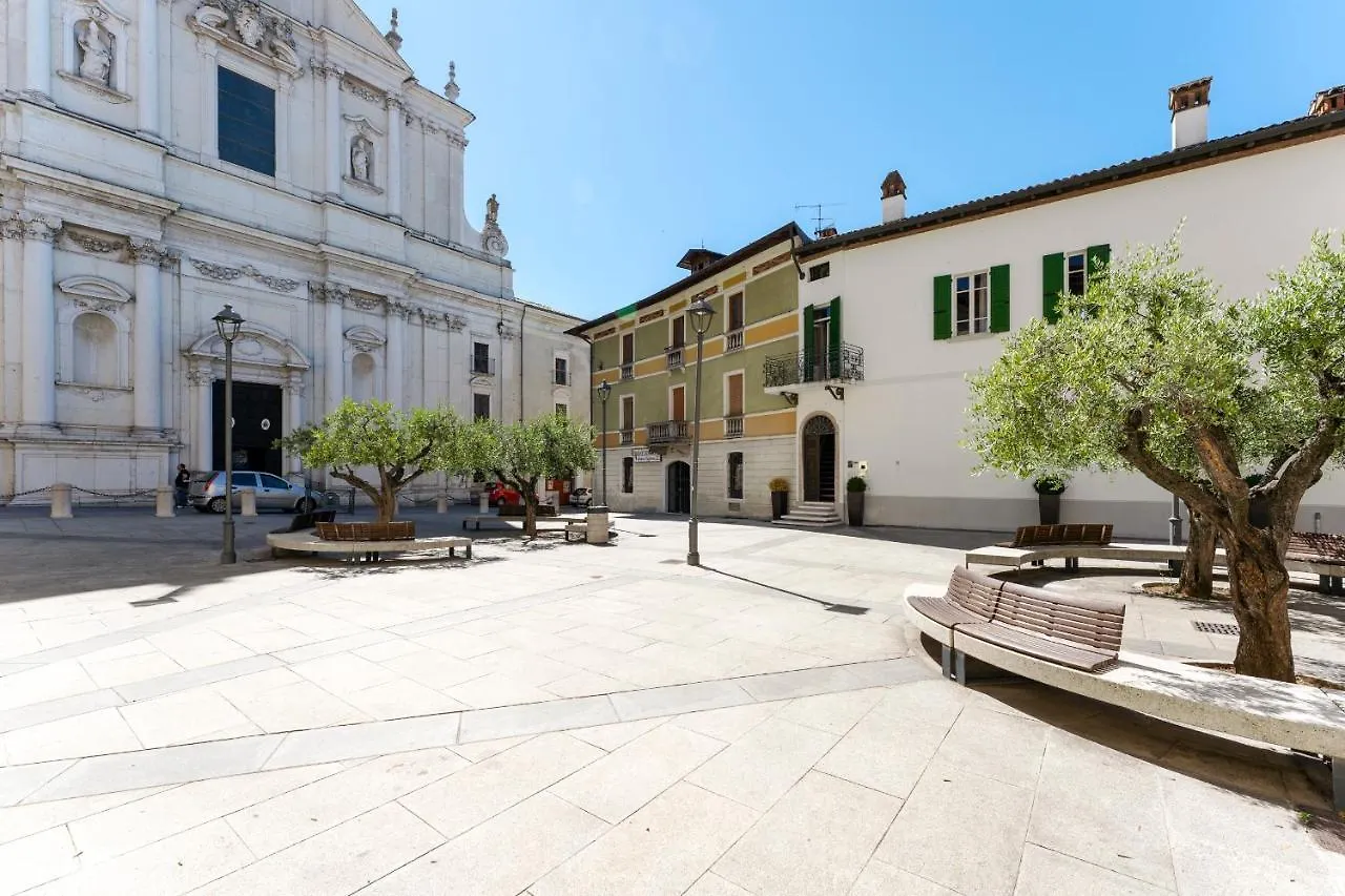 Al Duomo Apartman Lonato